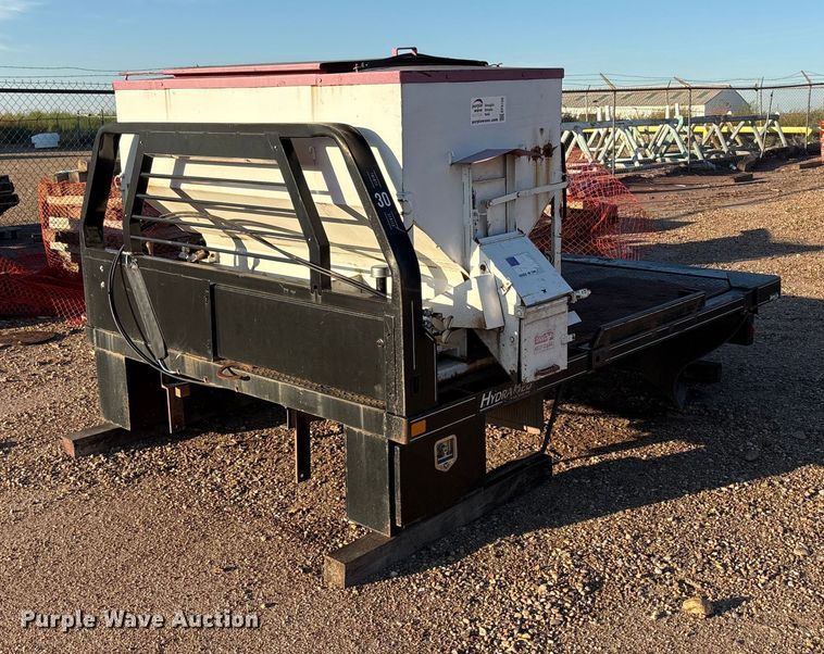 Hydrabed HB3300 hydraulic bale bed - EF6105