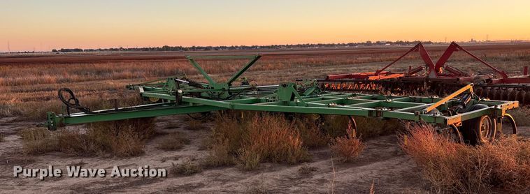 John Deere sweep plow - EF6121