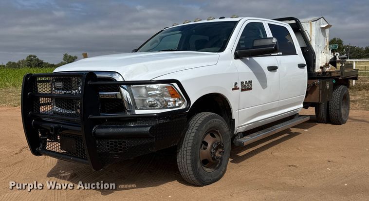 2014 RAM 3500 dump bale bed pickup truck - EM8369