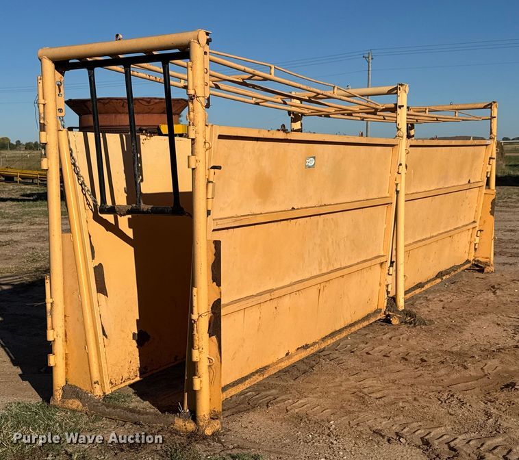 For-Most livestock alley - EM8452