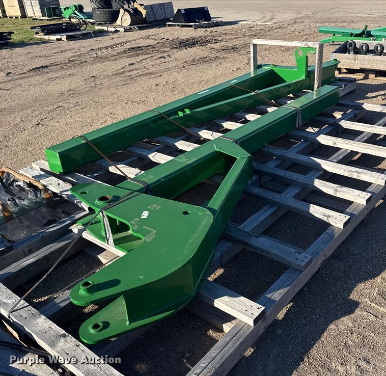 Right hand wing planter mount - EU6160