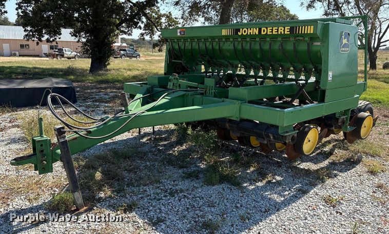 John Deere 750 grain drill - GH9451