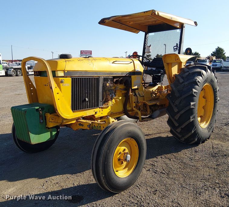 John Deere 2555 tractor - NU9756