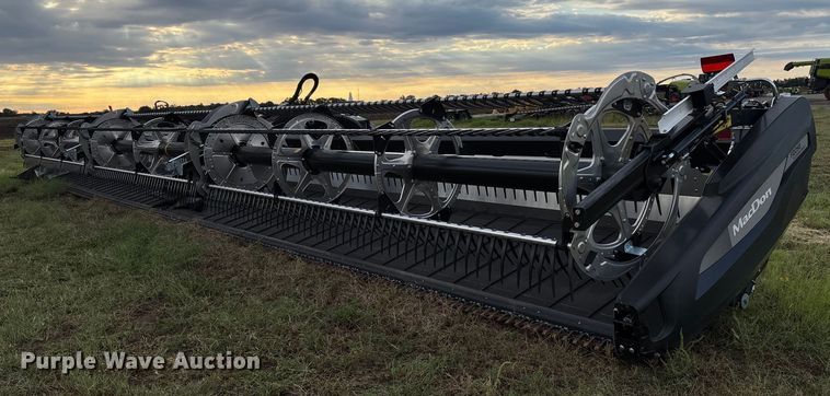 2025 Macdon FD250 flex draper head - YA1251