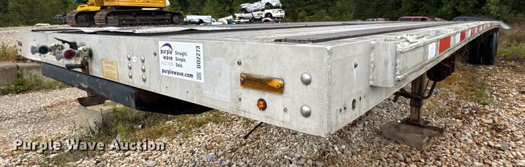 2000 Transcraft Eagle W2 flatbed trailer - DO2273