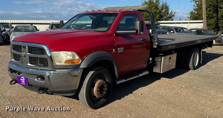 2012 Dodge Ram 5500 rollback truck - DO2392
