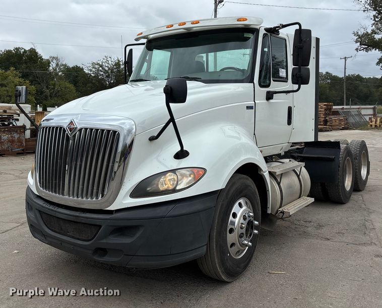 2013 International ProStar+ 122 semi truck - DU1403