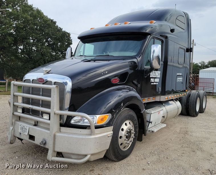 2005 Peterbilt 387 semi truck - DZ6718