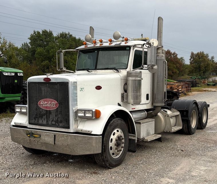 2006 Peterbilt 379 semi truck - ED2290