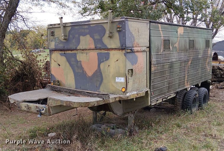 1960 Hamilton dry van trailer - DU3616