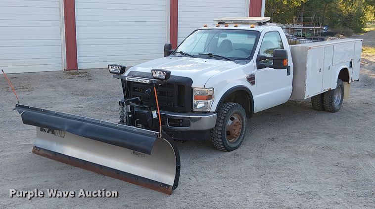 2009 Ford F350 Super Duty utility bed pickup truck - DU3637