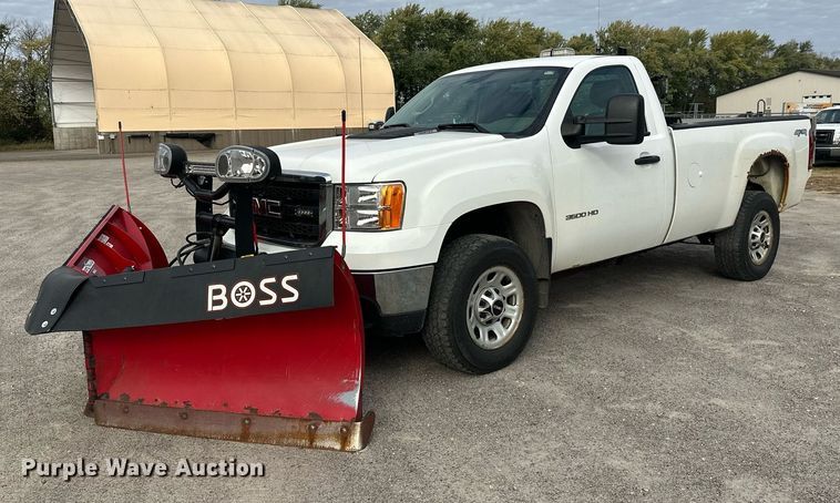 2013 GMC Sierra 3500HD pickup truck - DW4284