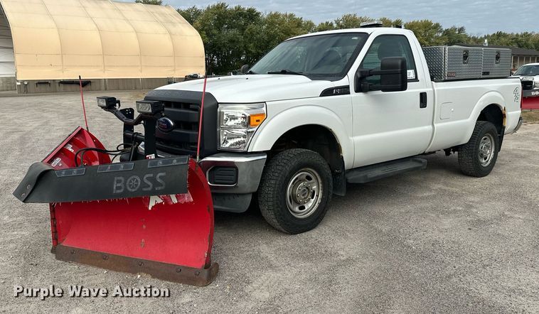 2013 Ford F250 Super Duty XL pickup truck - DW4285