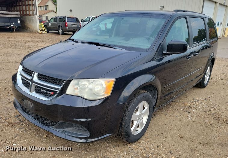 2012 Dodge Grand Caravan van - DX6468