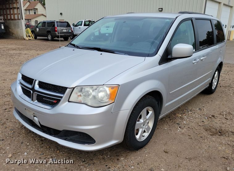 2012 Dodge Grand Caravan van - DX6469