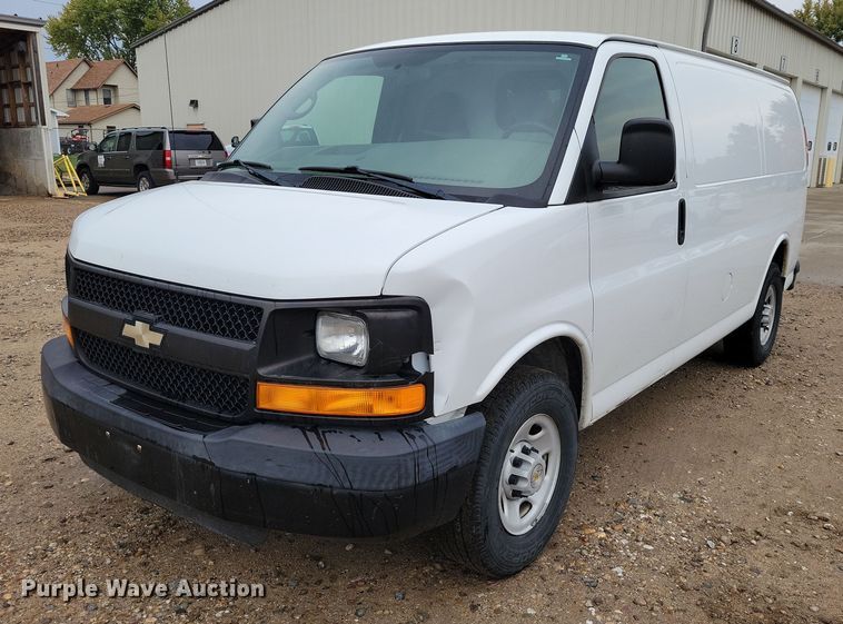 2009 Chevrolet Express 2500 van - DX6470