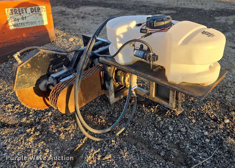 Skid steer pavement saw - DY1440