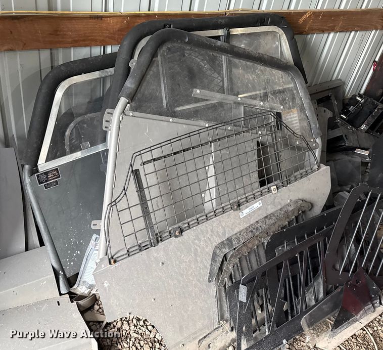 Police car cage parts - DY8285