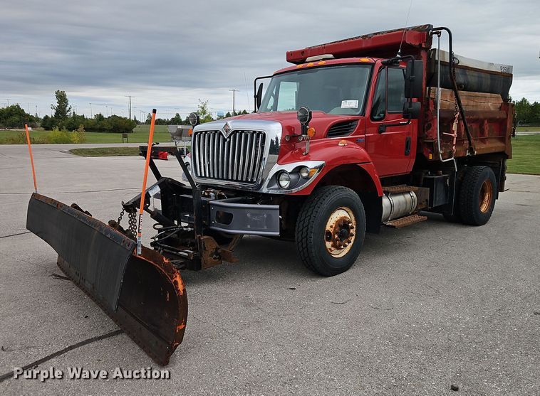 2009 International SA525 dump truck - EB8378