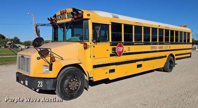 2004 Thomas Built school bus - EB8400
