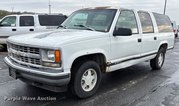 1999 Chevrolet Suburban C1500 SUV - EE4113