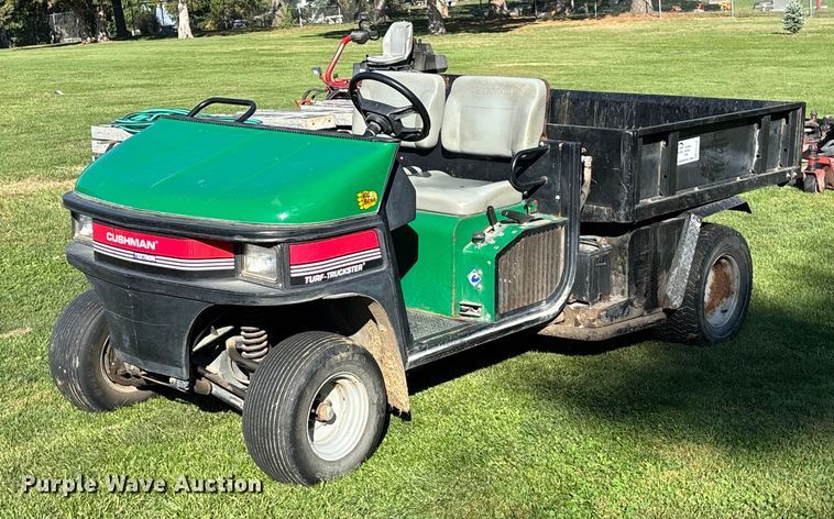 2001 Cushman Turf Truckster utility vehicle - EE4191