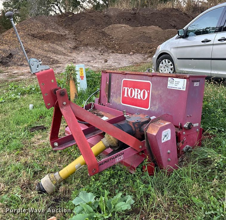 2004 Toro 93/83 seeder - EE4195