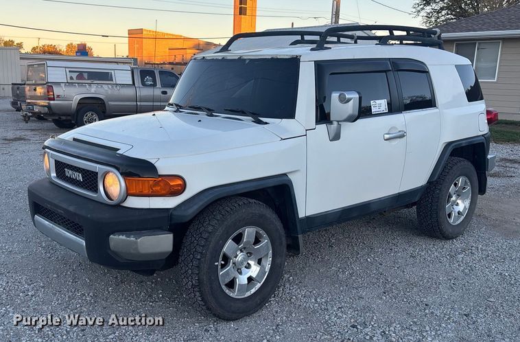 2010 Toyota FJ Cruiser SUV - EE4199