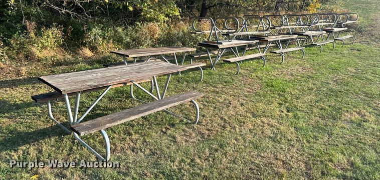 (10) picnic tables - EM2441