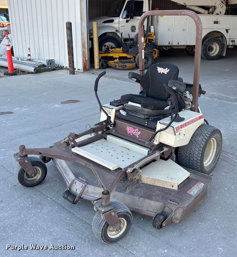 Grasshopper 335 ZTR lawn mower - EN0574