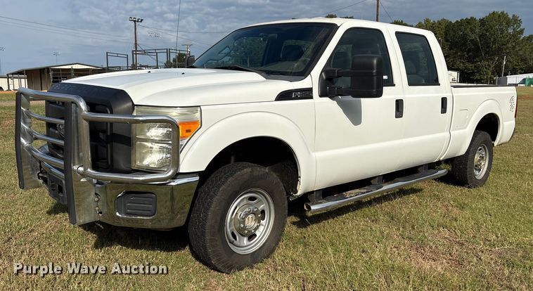 2011 Ford F250 Super Duty Crew Cab pickup truck - ET7187