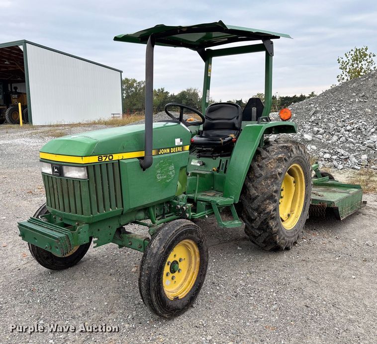 1998 John Deere 870 tractor - EV3162