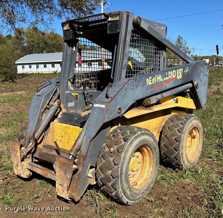 2000 New Holland LS180 skid steer loader - EV3217