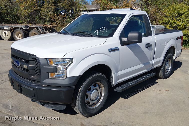 2016 Ford F150 pickup truck - EV5411
