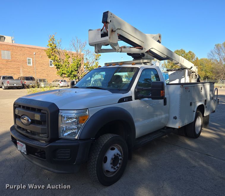 2012 Ford F550 bucket truck - EV5419
