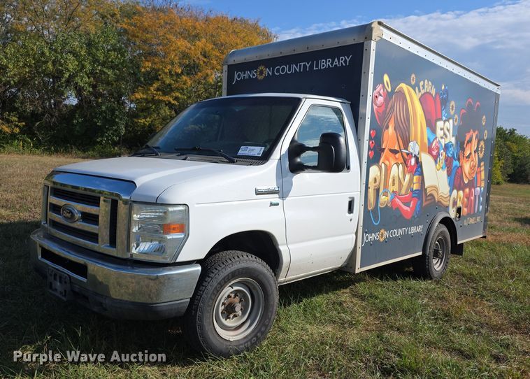 2015 Rockport Ford E350 Super Duty box truck - FI0558