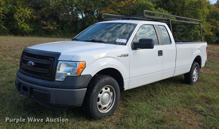 2014 Ford F150 SuperCab pickup truck - FI0561