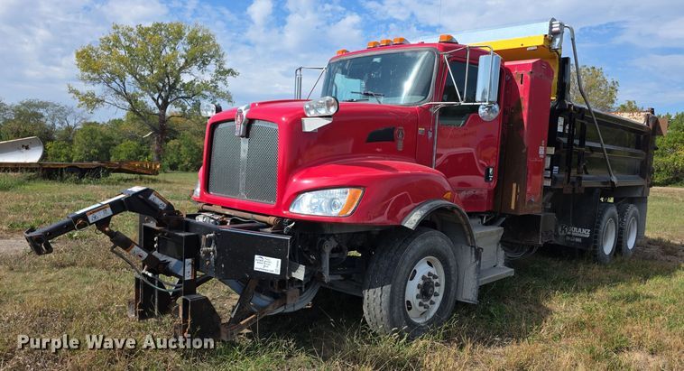 2015 Kenworth  T470 dump truck - FI0566