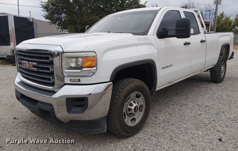 2015 GMC Sierra 2500HD Double Cab pickup truck - DJ7867