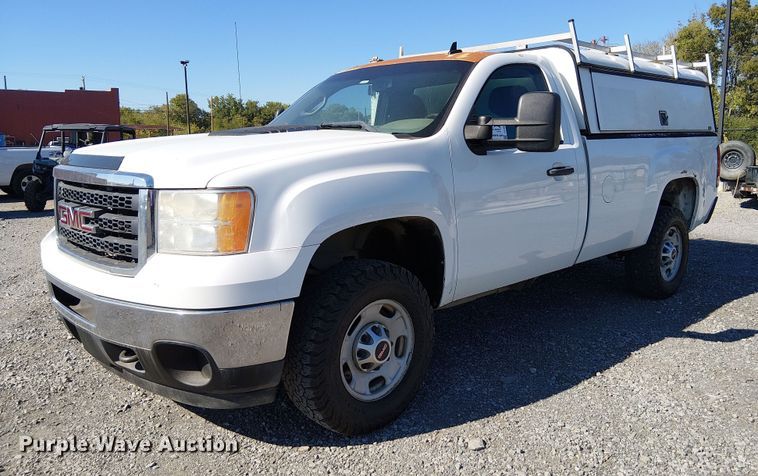 2013 GMC Sierra 2500HD pickup truck - DJ7887
