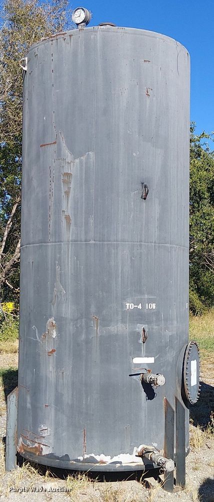 2,500 gallon tank - DJ7900