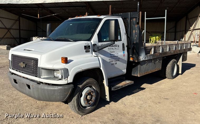 2007 Chevrolet C4500 flatbed truck - DK0019