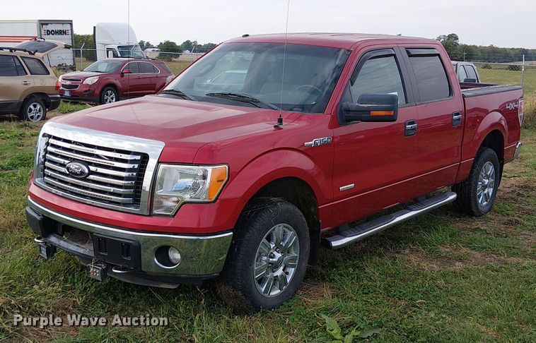 2012 Ford F150 SuperCrew pickup truck - DU3627