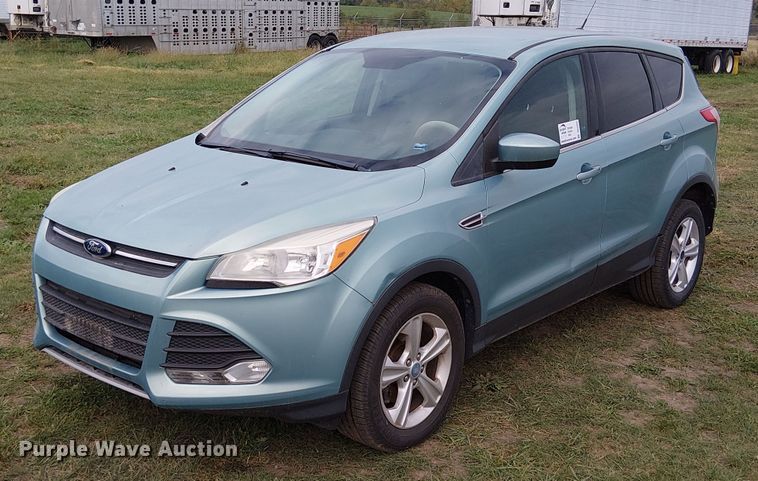 2013 Ford Escape SUV - DU3633