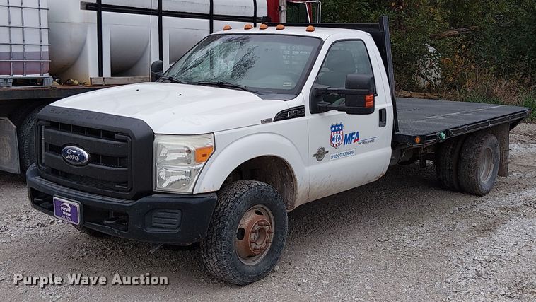 2011 Ford F350 flatbed pickup truck - DU3681
