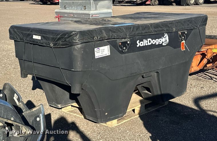 Buyers SaltDogg SHPE2000 spreader - DW4294