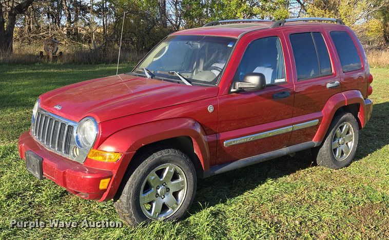2005 Jeep Liberty SUV - DY1426