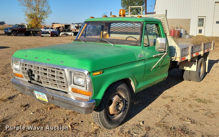 1979 Ford F350 Custom dump flatbed pickup truck - DZ6751
