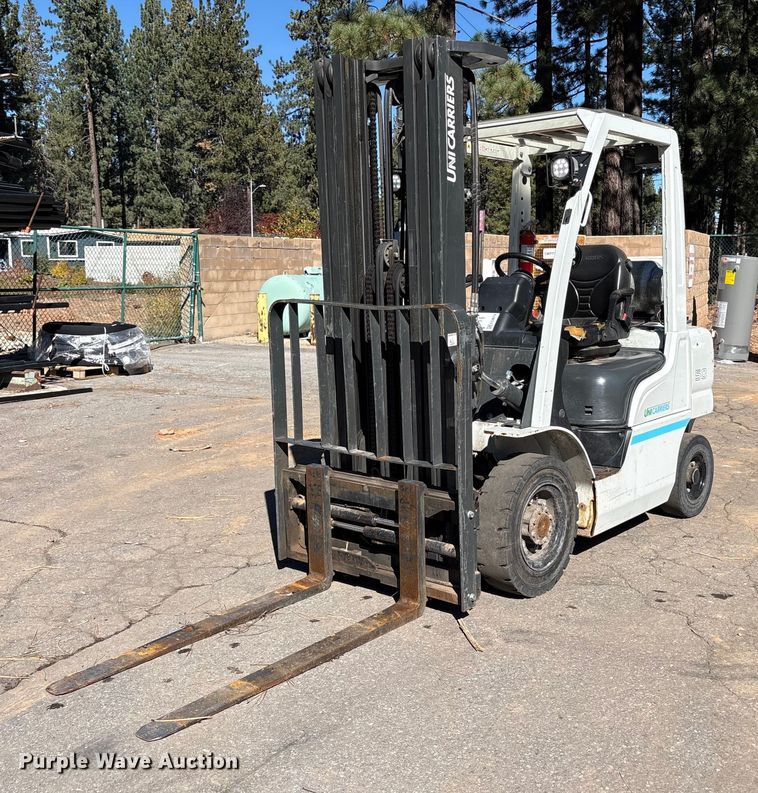 2017 UniCarriers PF50 forklift - EC8074