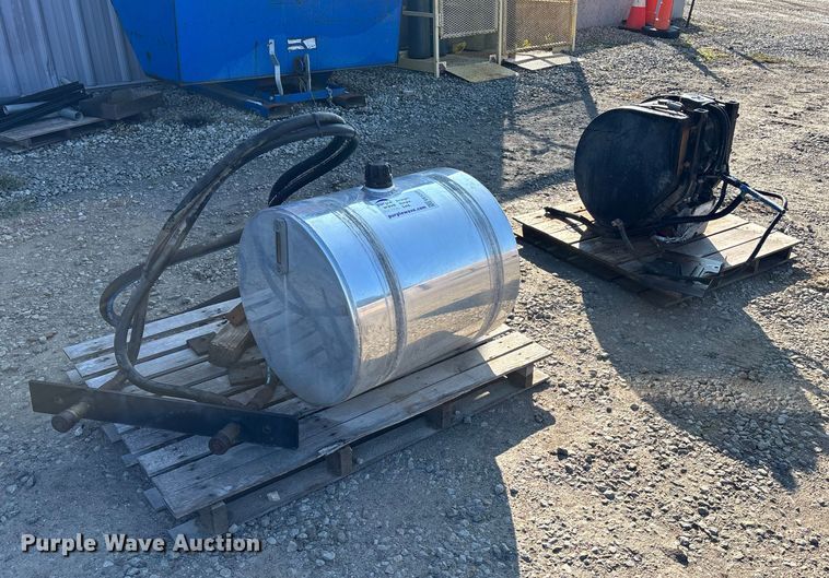 Truck parts  - EE4328